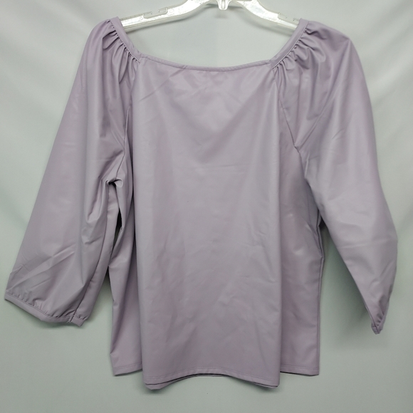 NWT Lavender polyurethane size 18 sporty Top. - Picture 6 of 9